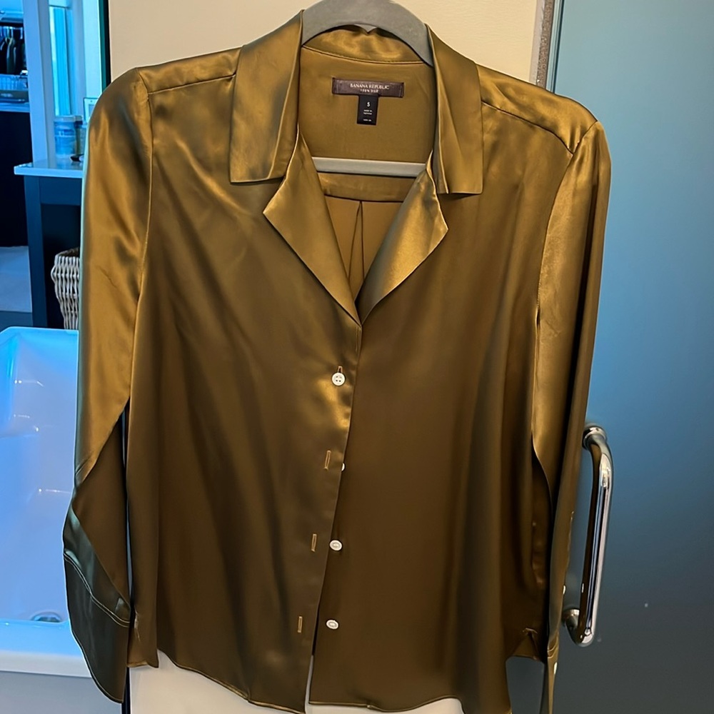 100% silk button front